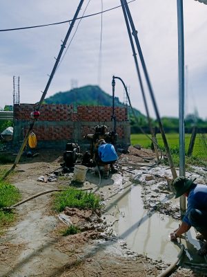 Khoan giếng ở lăm viên Núi Cấm Tịnh Biên An Giang 